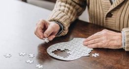 La falta de tiempo en consulta y de recursos dificulta los diagnósticos tempranos de alzhéimer, según los médicos