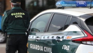La Guardia Civil investiga la muerte de una niña de cuatro años que cayó “accidentalmente” de un quinto piso en Calpe