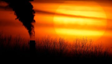 Las previsiones de producción de combustibles alejan al mundo del Acuerdo de París 10 años después de su firma