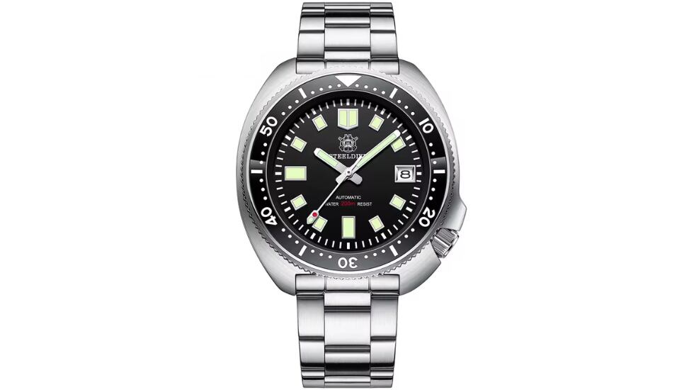 Vista del reloj de buceo con descuento en AliExpress.