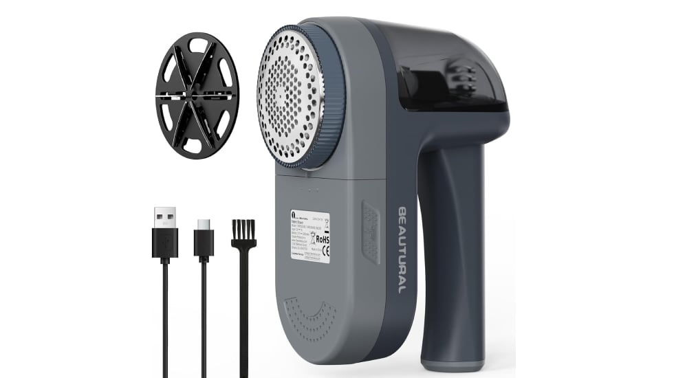 Quitapelusas eléctrico equipado con motor potente.