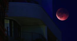 El eclipse lunar total del 7 de septiembre, en imágenes
