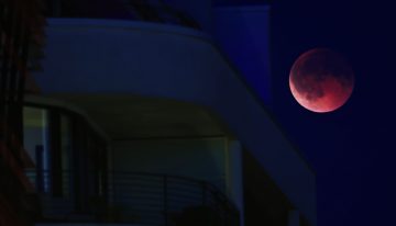 El eclipse lunar total del 7 de septiembre, en imágenes