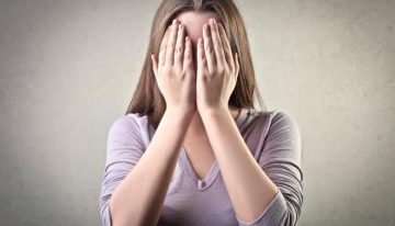 ¿Por qué algunas personas logran superar un trauma y otras no? Un estudio desvela las claves del miedo persistente