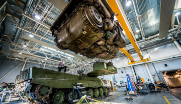 La ciudad más pacifista de Alemania vivía de su mítica fábrica de trenes. Ahora lo harán de una gigantesca fábrica de tanques