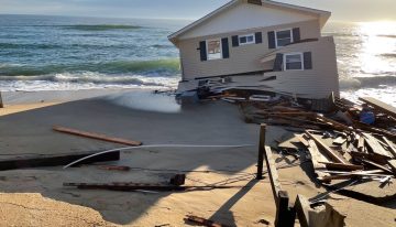 Las casas construidas sobre el mar son parte de la identidad de EEUU. Hasta que el cambio climático comenzó a engullirlas