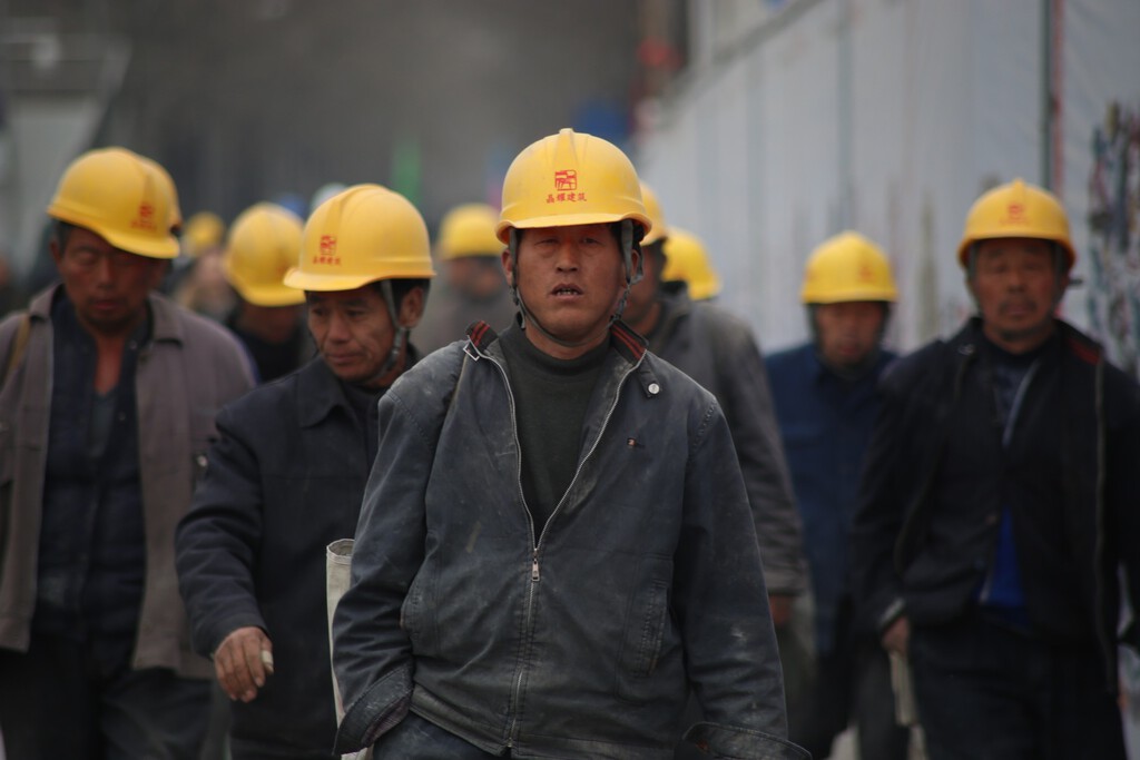 El mayor problema de China no es EEUU. Es un "virus" que avanza a una velocidad sin precedentes y amenaza con vaciar sus fábricas