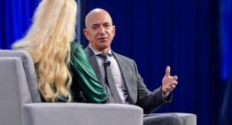 Jeff Bezos tiene la metáfora más vaga del mundo sobre la IA: «alguien inventó el arado y todos nos enriquecimos»