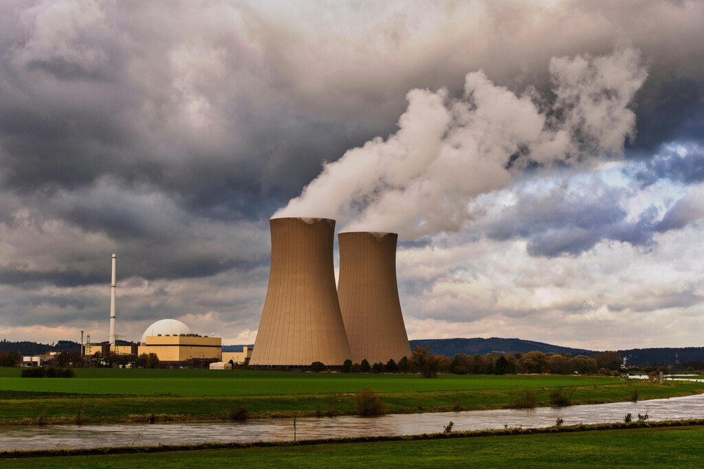 Los centros de datos no quieren depender de la red eléctrica convencional. Solución: construir centrales propias 