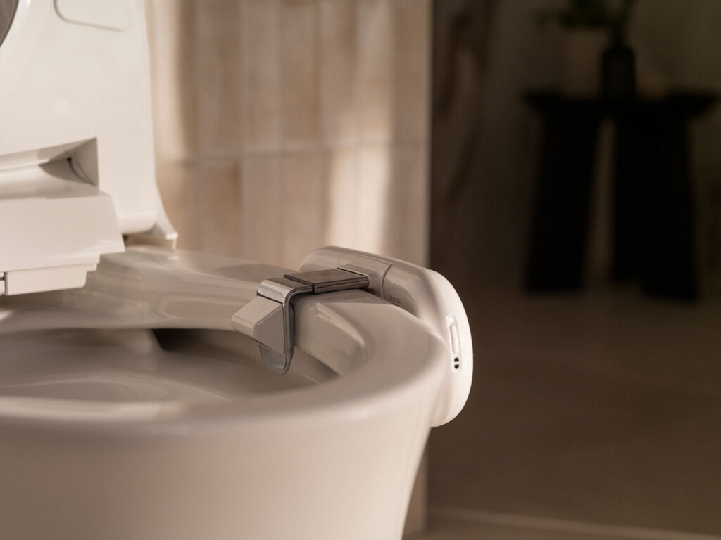 Kohler ha creado una cámara con IA para el váter: analiza tu caca y promete cuidar tu salud por 600 dólares