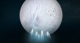 Encélado lo tiene todo para albergar vida extraterrestre. Y Europa se está moviendo para descubrirla antes que nadie