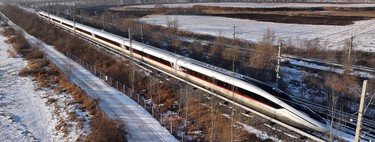China ha dado un nuevo paso en su carrera por la alta velocidad: el CR450 acaba de firmar un nuevo hito en sus pruebas