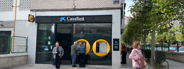 Una caída en el sistema de Redsys ha colapsado el sistema de pagos en España: desde Bizum hasta los datáfonos y cajeros