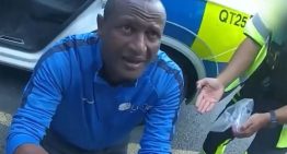 La policía británica detiene al inmigrante condenado por agresión sexual liberado por error La policía británica detiene al inmigrante condenado por agresión sexual liberado por error