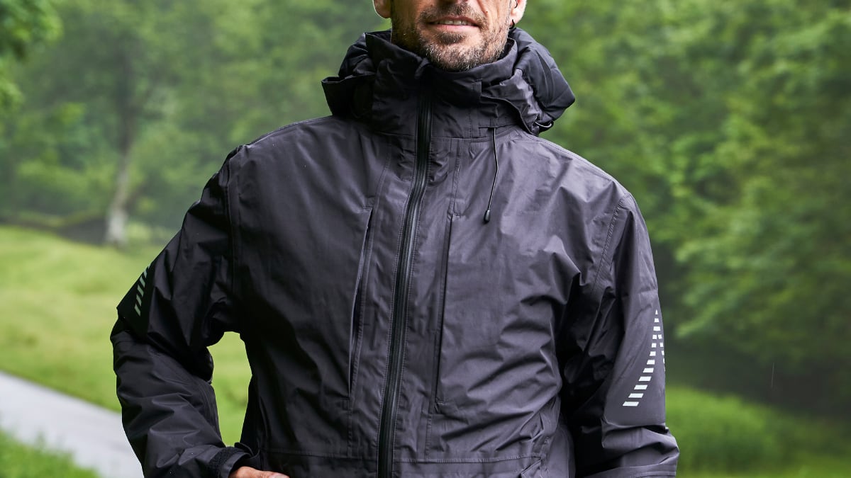 Líder en ventas de Amazon, la chaqueta impermeable Helly Hansen está rebajada a más de la mitad de su precio.