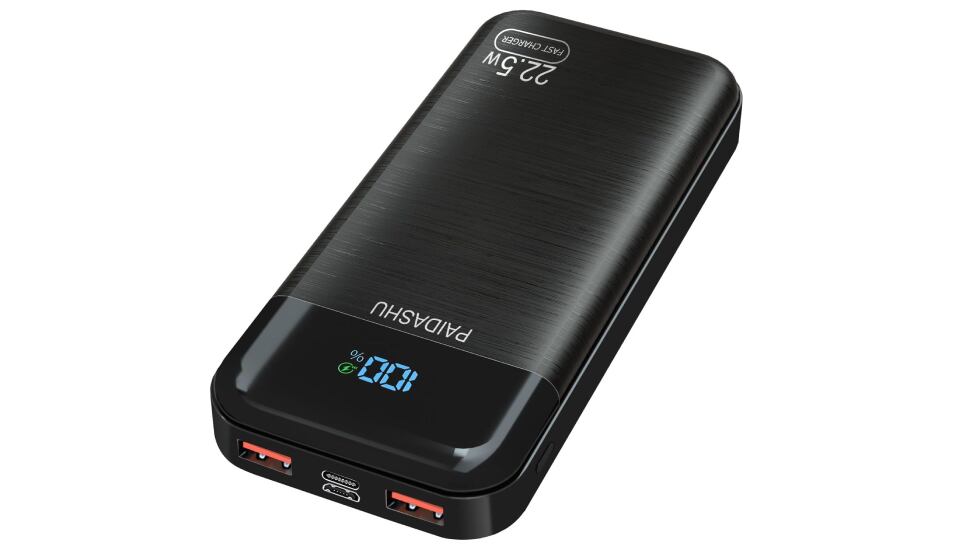 Batería externa con más de 25.000 mAh.