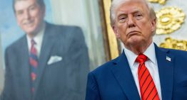 Trump supera un nuevo reconocimiento médico y es vacunado contra la gripe y la covid