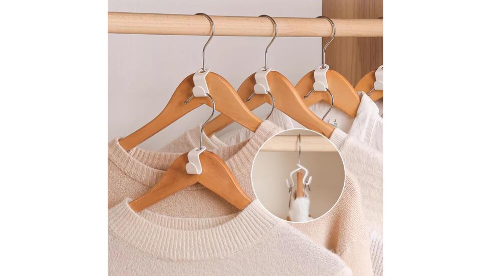Con estos ganchos para la ropa podrás apilar diferentes prendas.