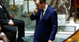El Gobierno de Francia salva el primer gran obstáculo gracias al apoyo de los socialistas