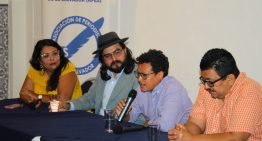 La principal asociación de periodistas de El Salvador se va al exilio