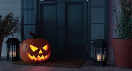 Así es el felpudo de Halloween que la mitad de tus amigos querrán copiar y que asustará a la otra mitad Así es el felpudo de Halloween que la mitad de tus amigos querrán copiar y que asustará a la otra mitad
