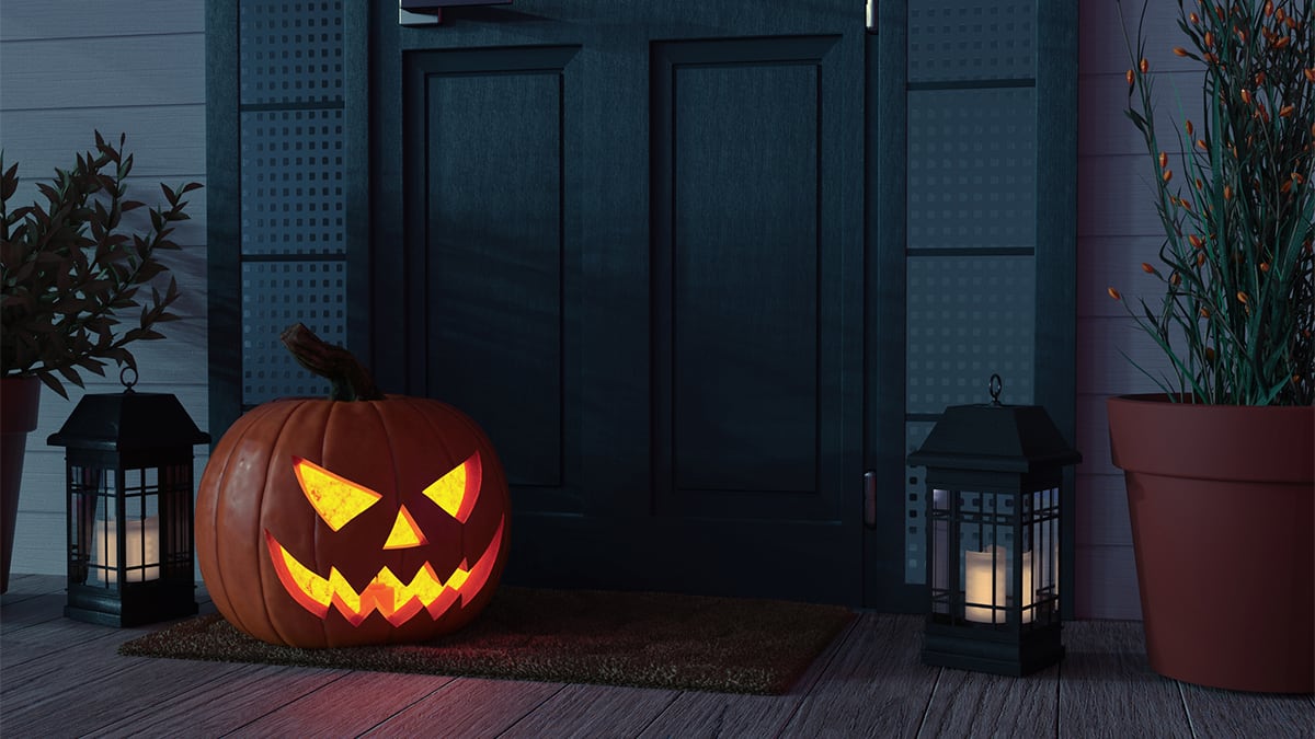 Que tu puerta sea la más envidiada de Halloween puede ser muy fácil con este felpudo.