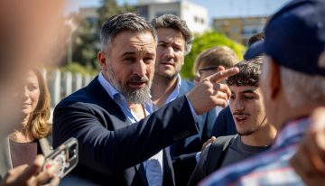 Abascal planta al Rey y no acudirá a la recepción de la Fiesta Nacional