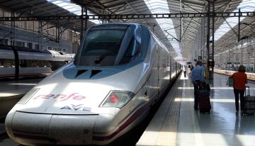 La UE quiere conectar Madrid y París en tren, en seis horas y para 2035. O en 2042. O quizás nunca