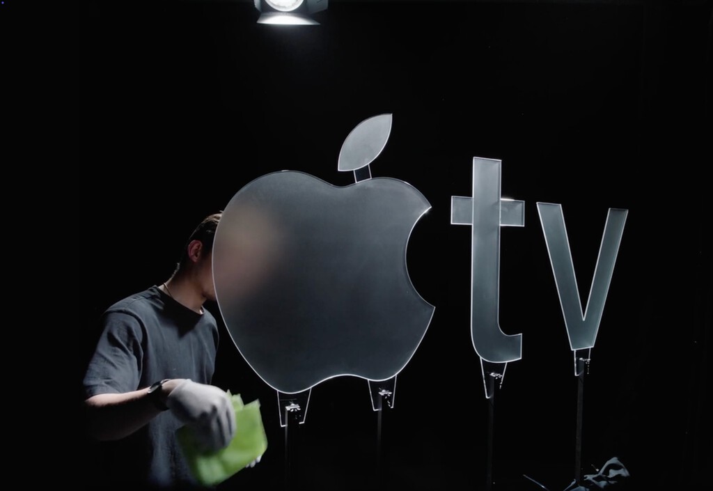 Había dos formas de hacer la nueva intro de Apple TV: una barata y rápida. Otra mucho más cara y artesanal. Adivina cuál eligió Apple