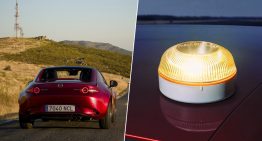 Sí, el año que viene voy a llevar la baliza V-16 porque me obligan. Ni se me ocurre tirar los triángulos