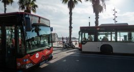 Barcelona está harta de que los coches no respeten el carril bus. Así que está instalando cámaras IA en sus autobuses