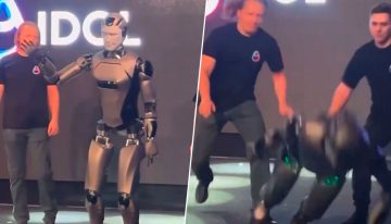 El primer robot humanoide ruso tenía una misión: saludar. Se ha caído de bruces