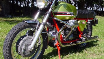 Hace 55 años, un ingeniero se encerró en su sótano para crear una moto con apodo de perro: fue el renacer de Moto Guzzi