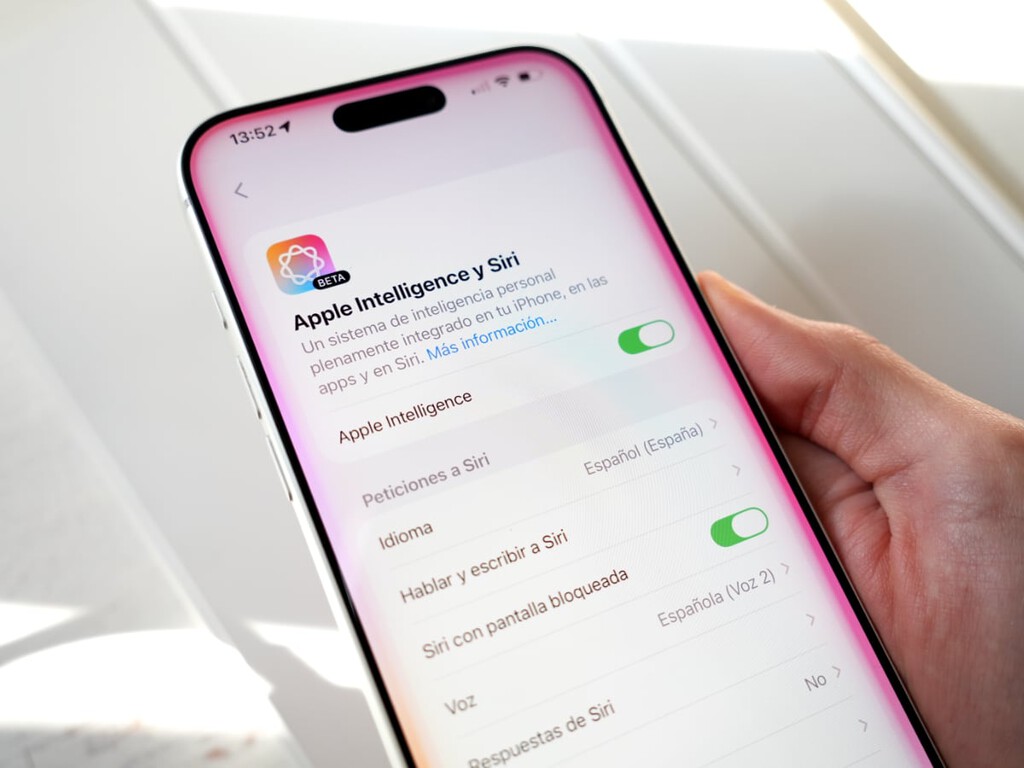 El fin de la exclusividad de Siri empieza en Japón y apunta a Europa. Pero no tienes que esperar: así puedes usar ya el otro asistente en tu iPhone 