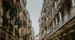 España quiere apostar por el alquiler con opción a compra ante la crisis de vivienda. Antes deberá solucionar su agujero negro