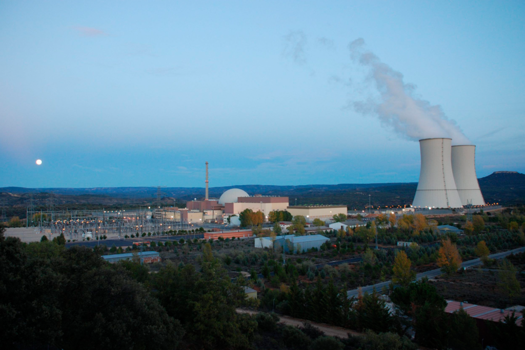 Así es una central nuclear por dentro: del uranio al enchufe, paso a paso