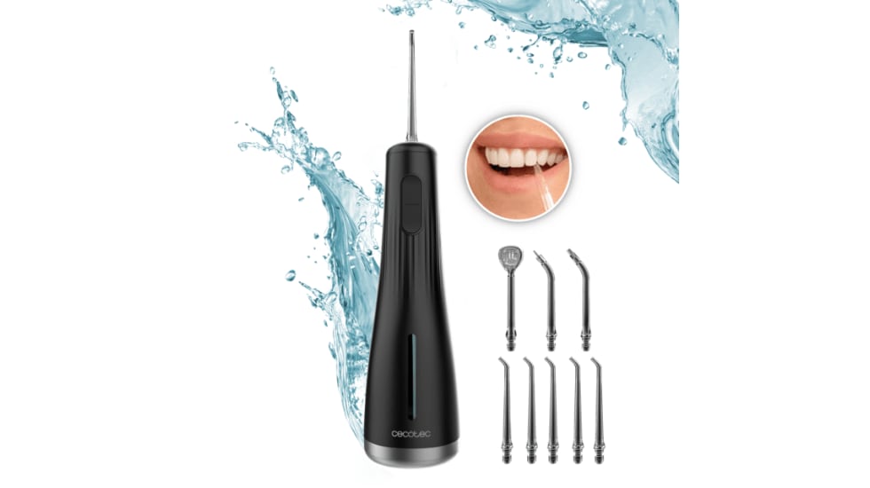 Vista del irrigador dental con descuento en Cecotec.
