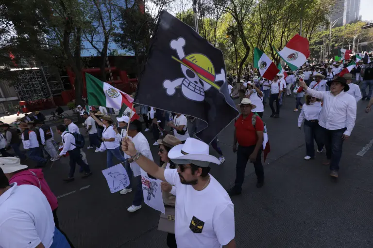 Marcha de la Generación Z, reapertura del Metro y elecciones en Chile: lo que te perdiste el finde