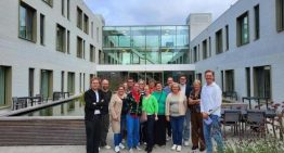 Innovación en los cuidados: residencias donde los usuarios eligen sus muebles, cocinan y conviven con personas afines