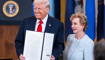 La Casa Blanca inicia el desmantelamiento del Departamento de Educación