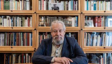 El Premio Cervantes reconoce la mirada melancólica sobre la memoria del mexicano Gonzalo Celorio