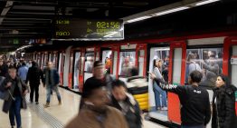 El teletrabajo y la flexibilidad laboral adelantan la hora punta de los transportes públicos de Barcelona