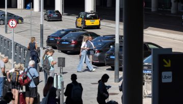 Las empresas de VTC lanzan una ofensiva para suavizar la ‘ley antiuber’ en Barcelona