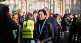 Ayuso abandona en ambulancia la misa de la Almudena “por un mareo”