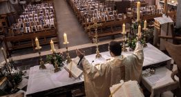 Menos de la mitad de los católicos respalda que exista la casilla de la Iglesia del IRPF