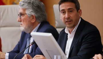 La UCO detiene a Óscar Liria, exvicepresidente de la Diputación de Almería, en el marco de la investigación de contratos irregulares