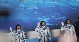 China logra el regreso de los astronautas de la misión Shenzhou-20 tras 204 días en órbita
