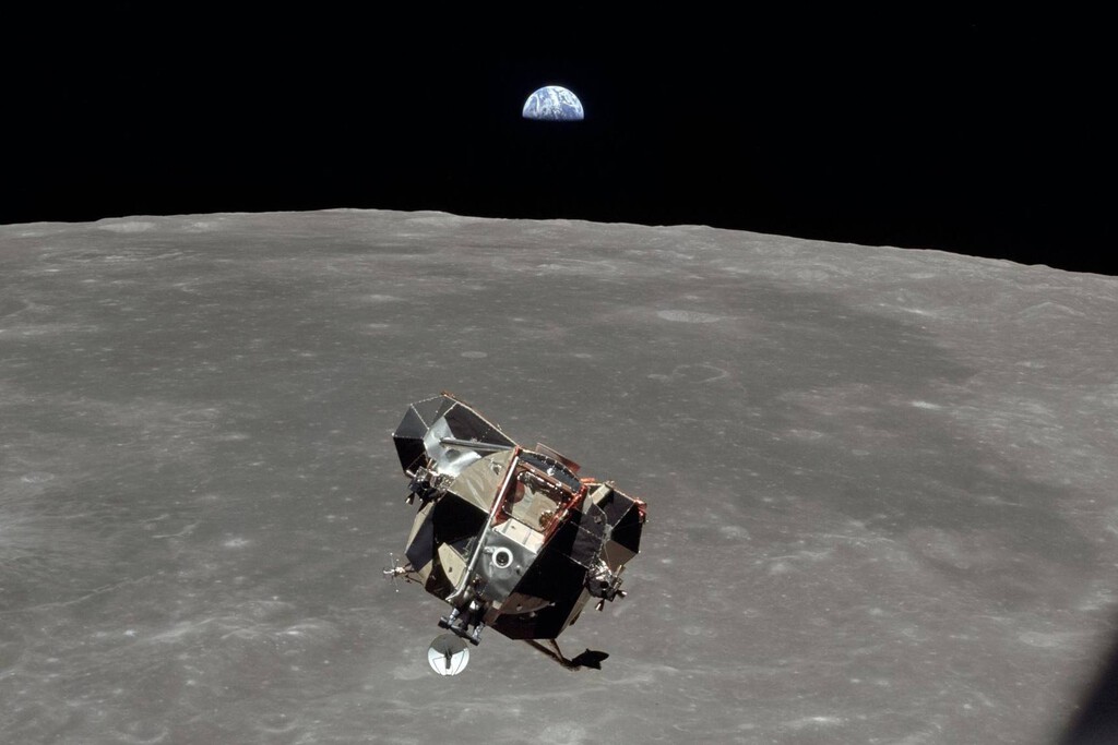 En 1969 el ser humano puso pie por primer vez en la Luna. Lo hizo gracias a un ordenador menos potente que tu móvil 
