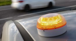 Las balizas V-16 corren el riesgo de quedarse sin conectividad si su fabricante quiebra. Tranquilo, hay una solución