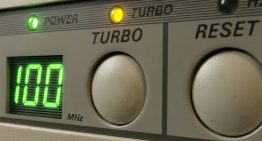 El botón 'Turbo' de PC se creó por un error de diseño que los Mac nunca tuvieron. Lo curioso es que ahora Apple nos deja hacer lo mismo a golpe de clic